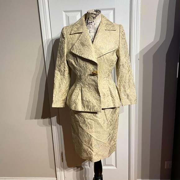 Sable Et Or Brocade Jacquard Suit FRENCH FASHION Vintage 60s Matching Set blazer